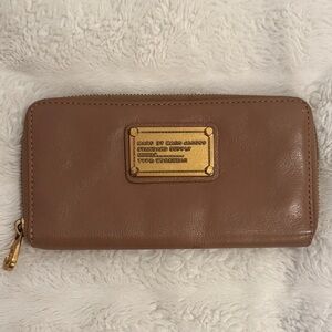 Marc by Marc Jacobs Tan Leather Zip Wallet with Gold-tone Plaque
